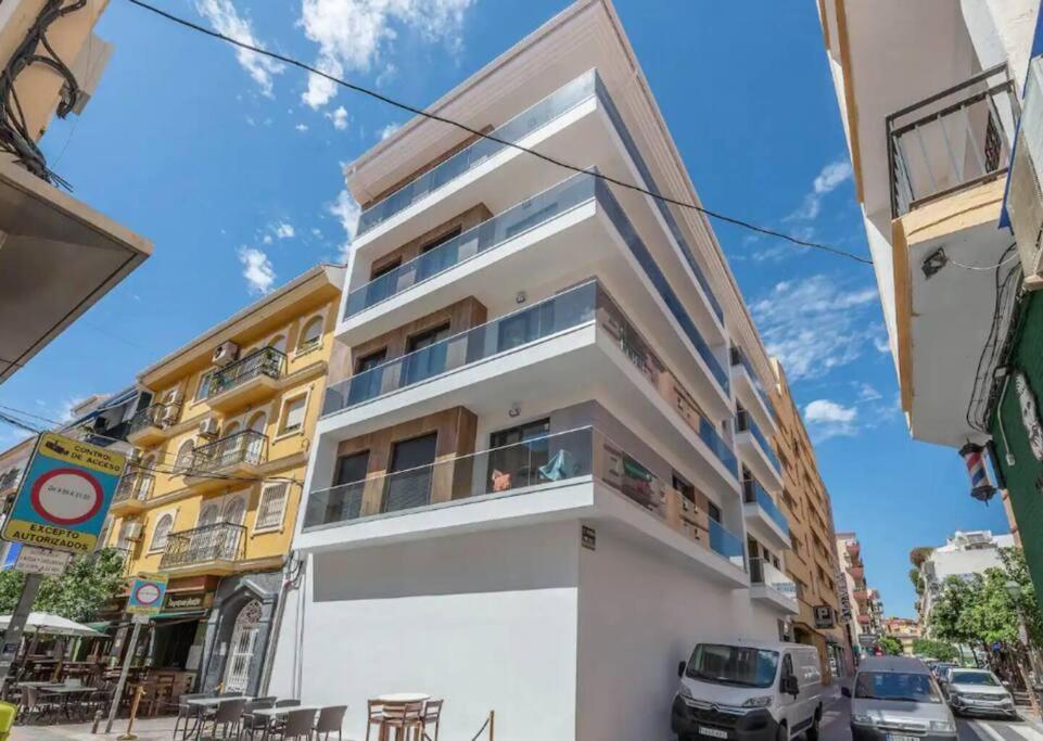 Апартаменты Lxr Lombok 2Hab Junto Al Mar Фуэнхирола Экстерьер фото